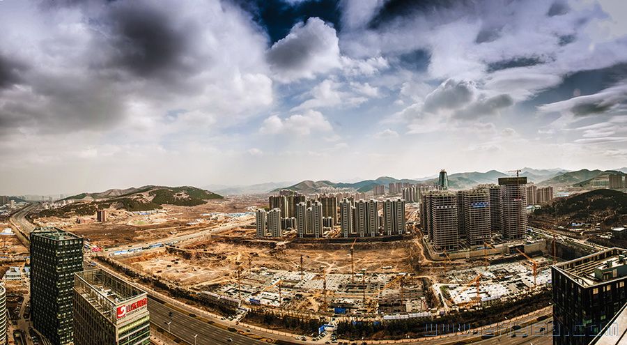 即将崛起的高新区汉峪金谷.jpg