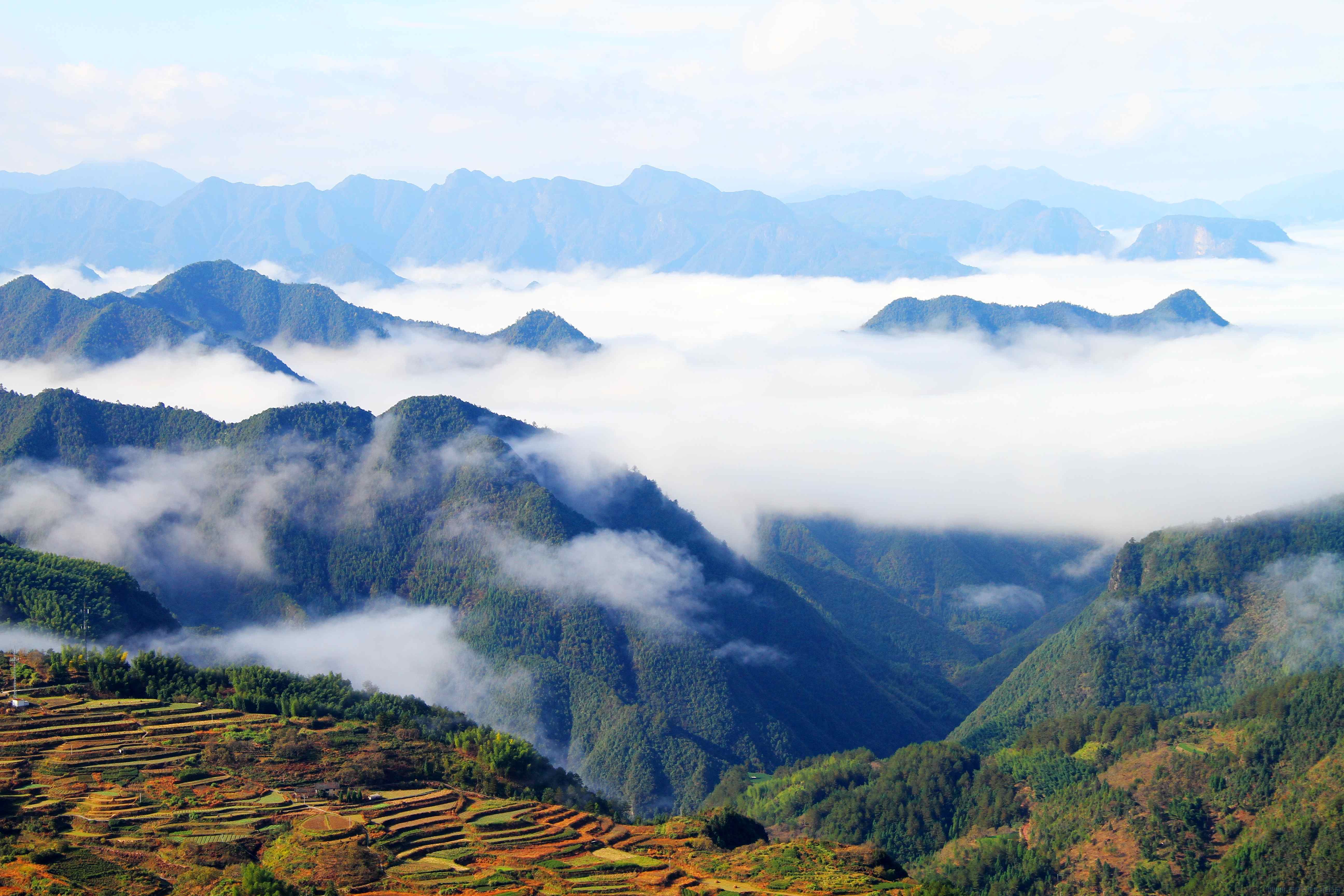 层峦叠嶂.jpg