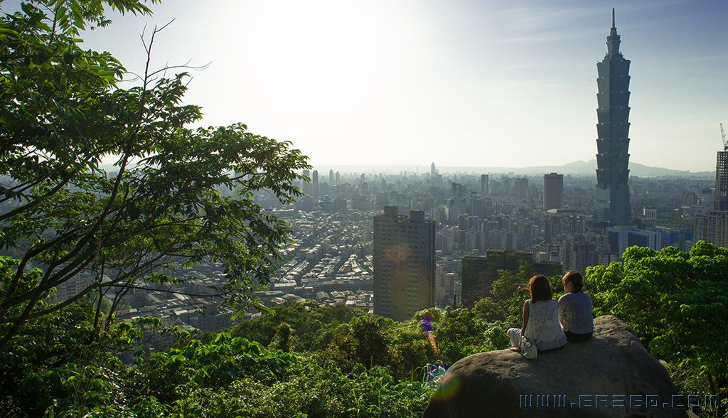 从象山看台北市区.jpg