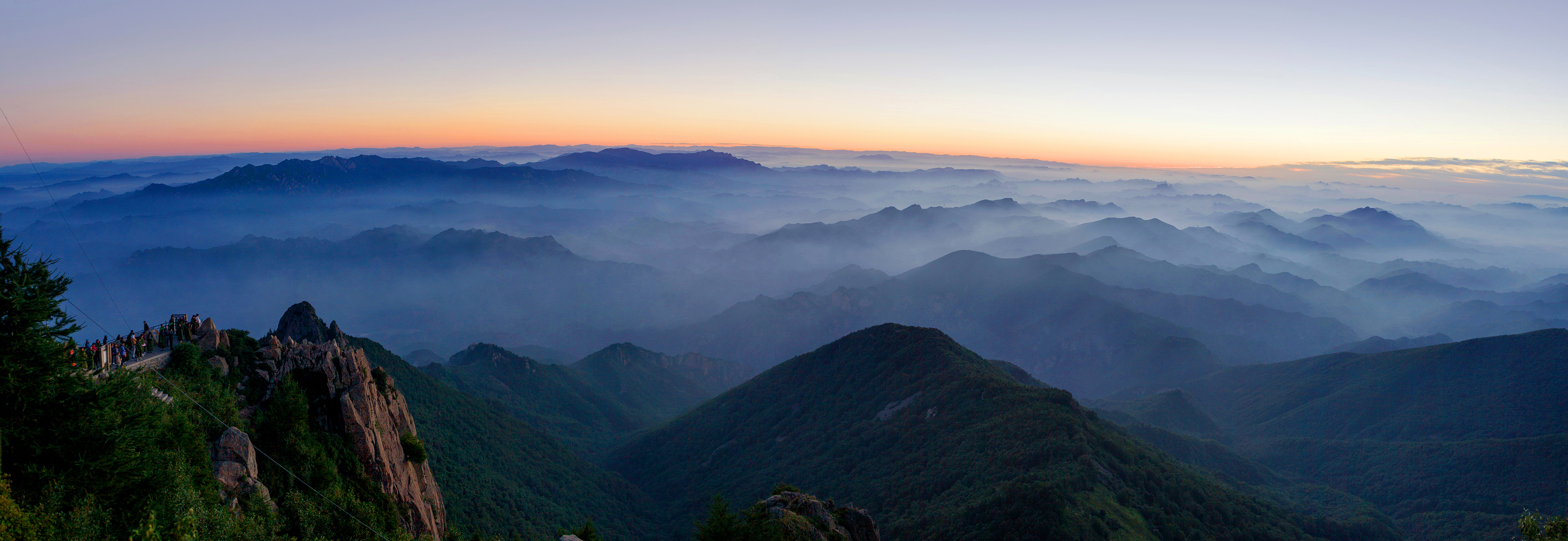 119、《雾灵山晨曦》.JPG