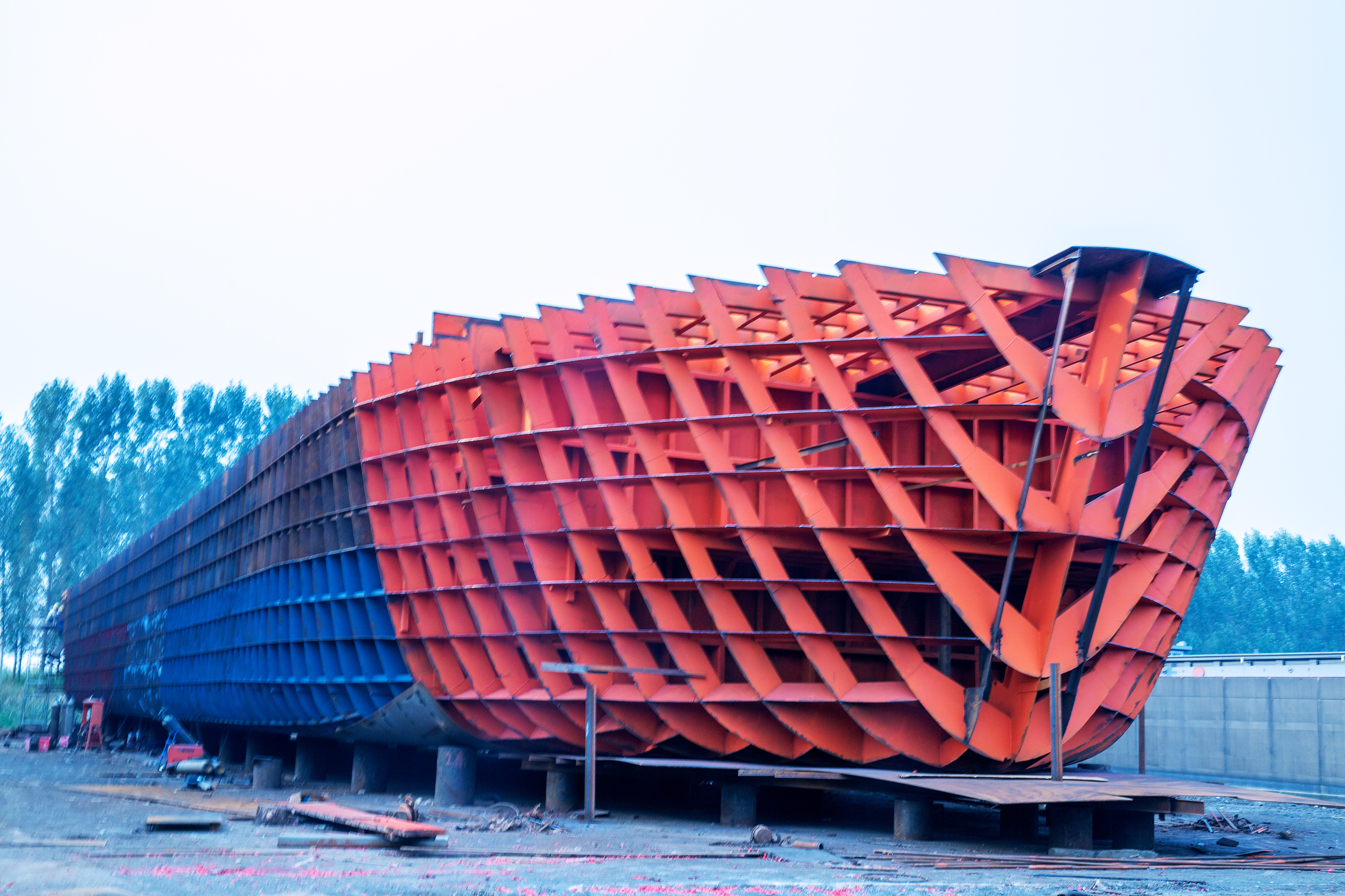_J8A9328 2  《建造中的船坞》 作者  王振庆.jpg