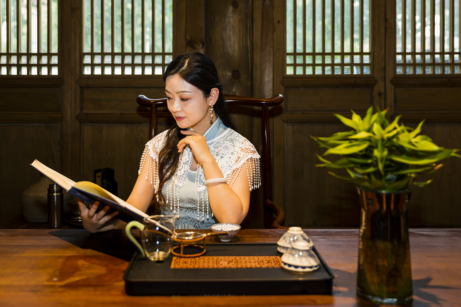 舜庐溢书香