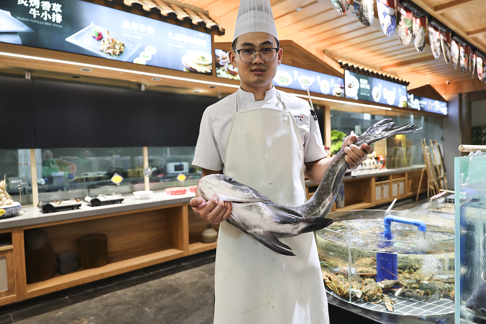 庖厨执鲜：海鲜料理的源头致意