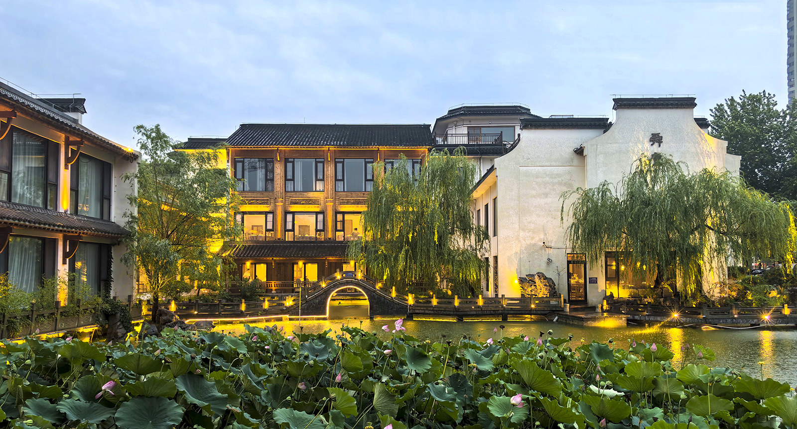 夜色舜庐：建筑与自然和鸣