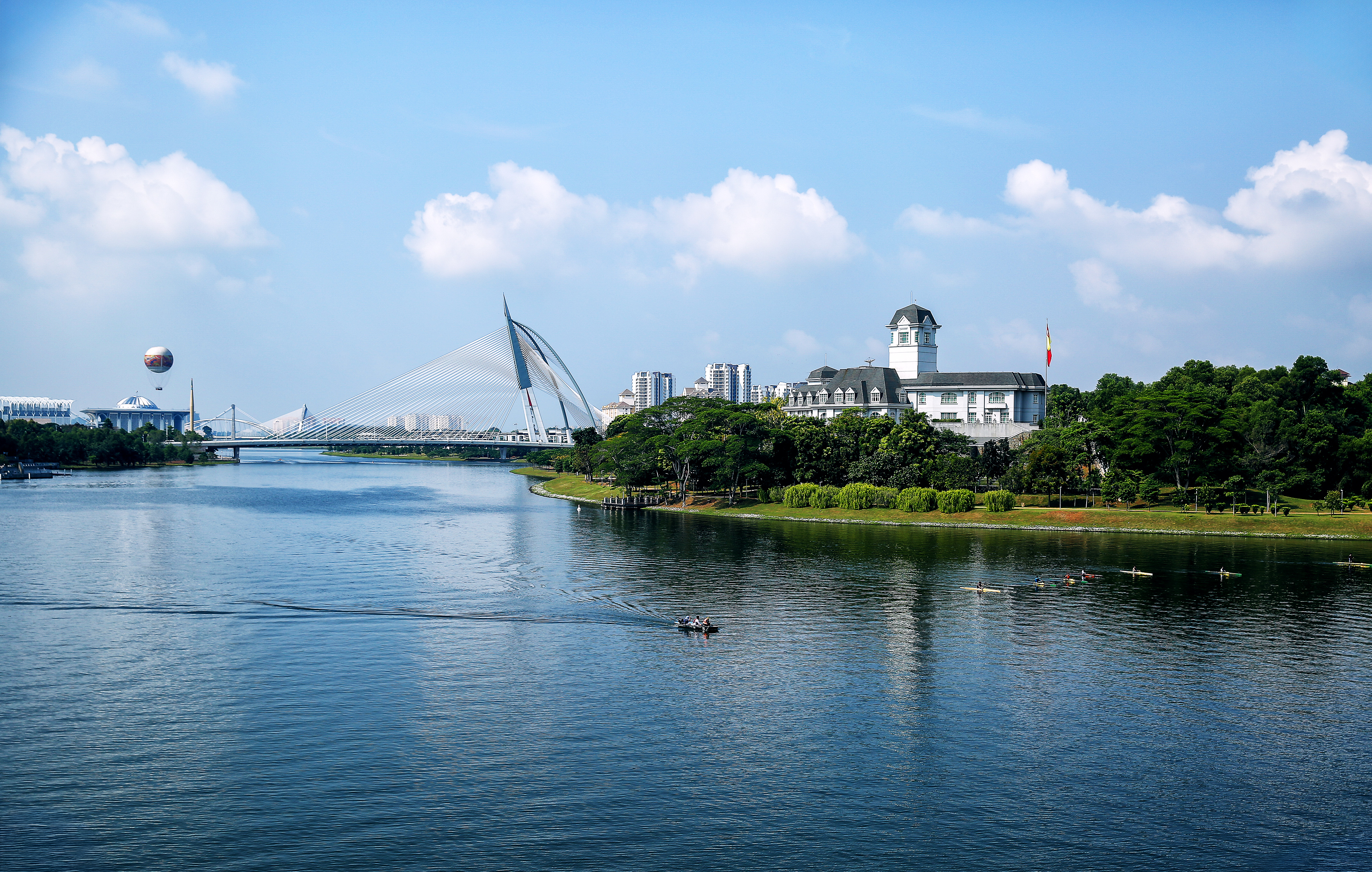 1J8A6473 2 《马来西亚太子湖》  作者  王振庆.jpg