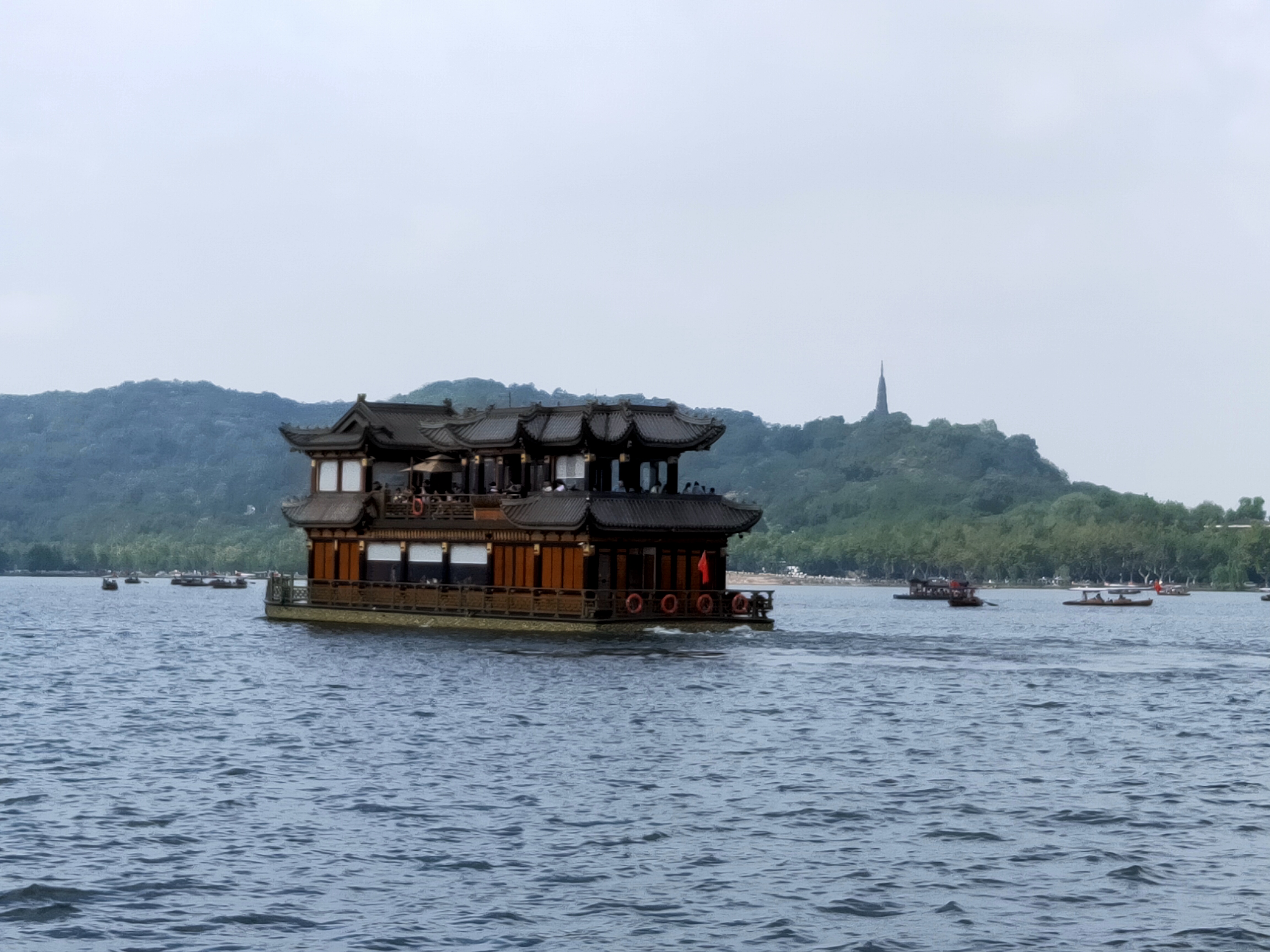 西湖游船 (3).jpg