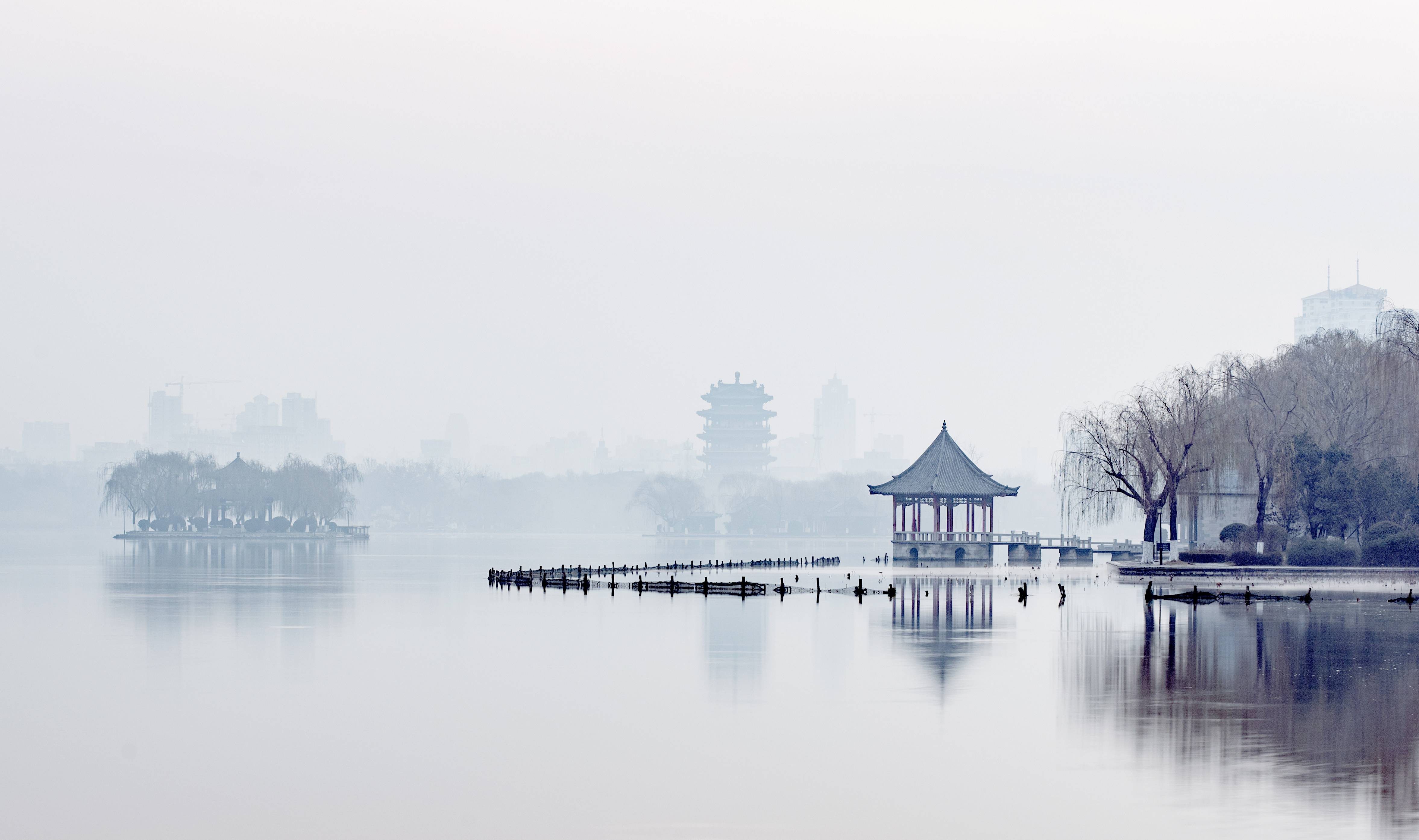 《水墨明湖》 谷忠民 13031722074.jpg