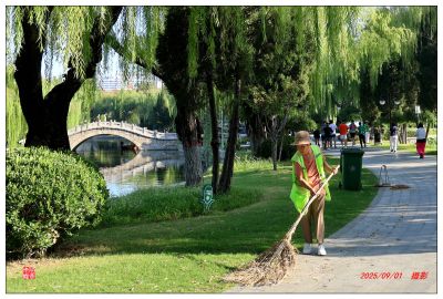 荆河公园的环卫工