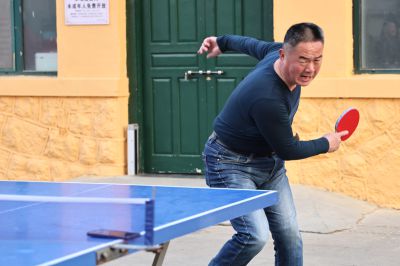打乒乓球