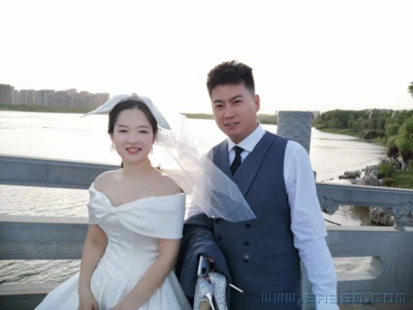 幸福时刻其乐无穷 （组图）