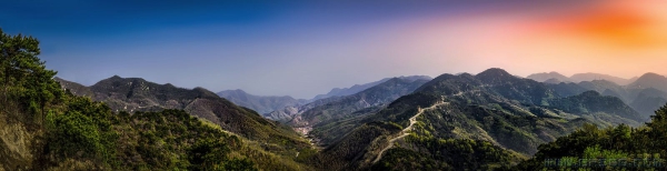 《香山之春》