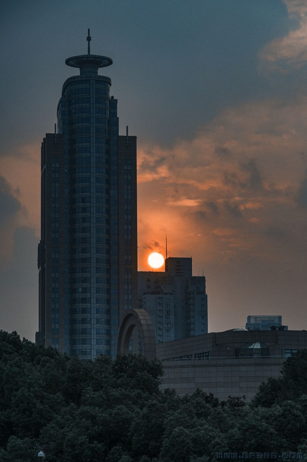 [原创]【城市即景】