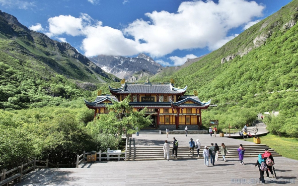 九寨黄龙风景区风光