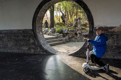 遐园玩耍的孩子