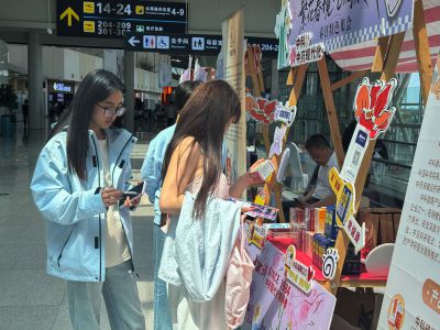 五一市集进机场 旅游经济谱新章3