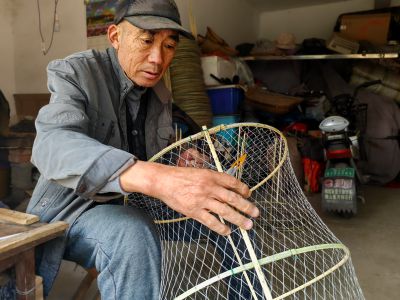 《守着渔技度春秋》