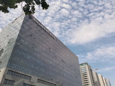 泉城建筑