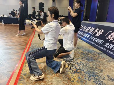 敬业的摄影师2
