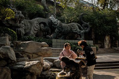 赏泉水