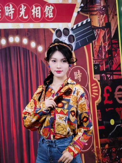 时尚美女，老馆新拍