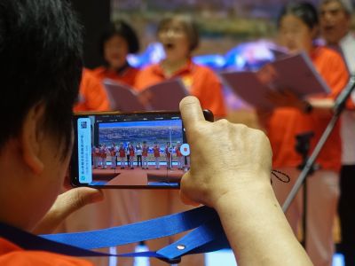 老年舞蹈队的演出4