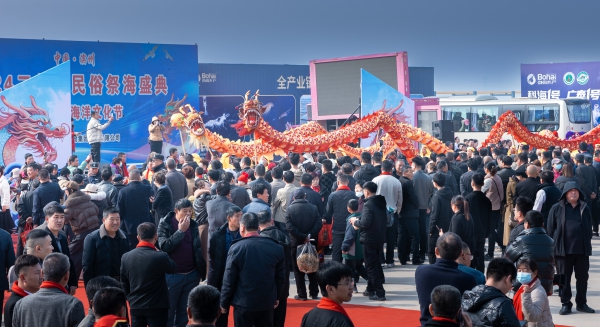 祭海的渔民