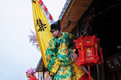 高敲艺人