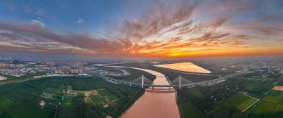 晚霞映射黄河湾