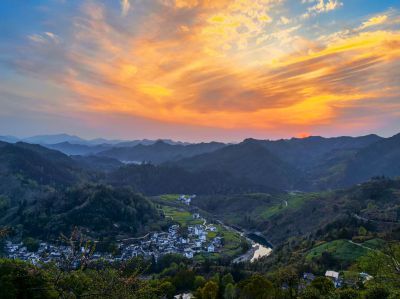 皖南小山村