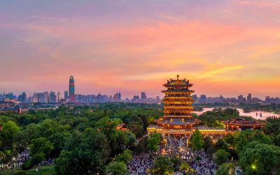 《超然  超燃》