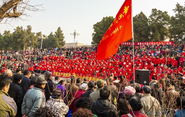 幸福不忘共产党