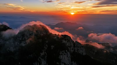 泰山云海日出