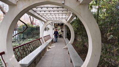 护城河畔